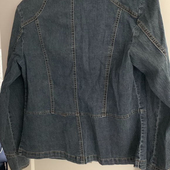 Cleo Petites Light Denim/Jean Jacket - Picture 2 of 4
